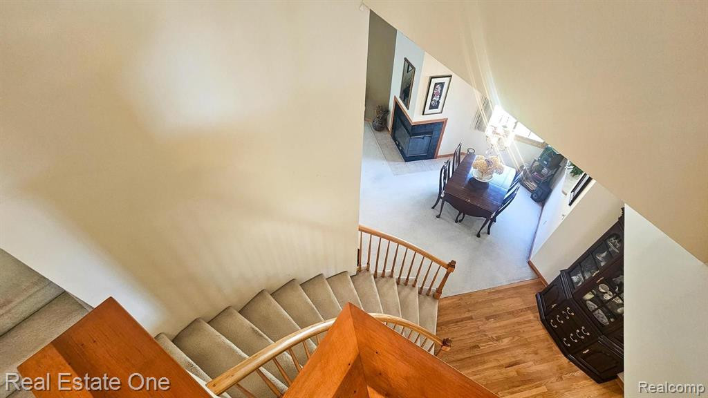 805 RED MAPLE Lane, Wixom, MI 48393 — Photo 35