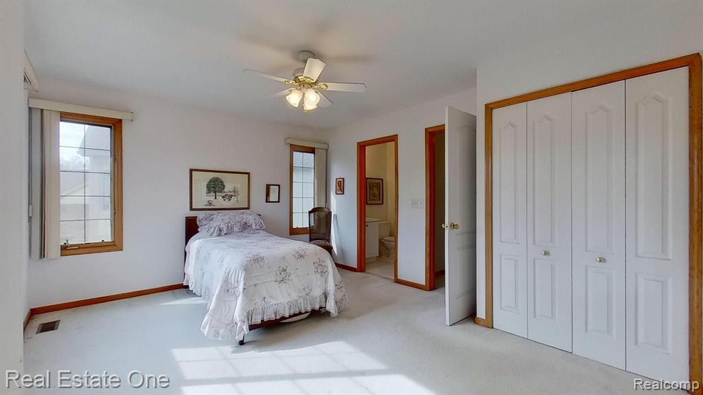 805 RED MAPLE Lane, Wixom, MI 48393 — Photo 37