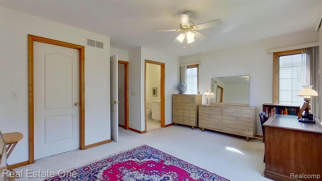 805 RED MAPLE Lane, Wixom, MI 48393 — Photo 40