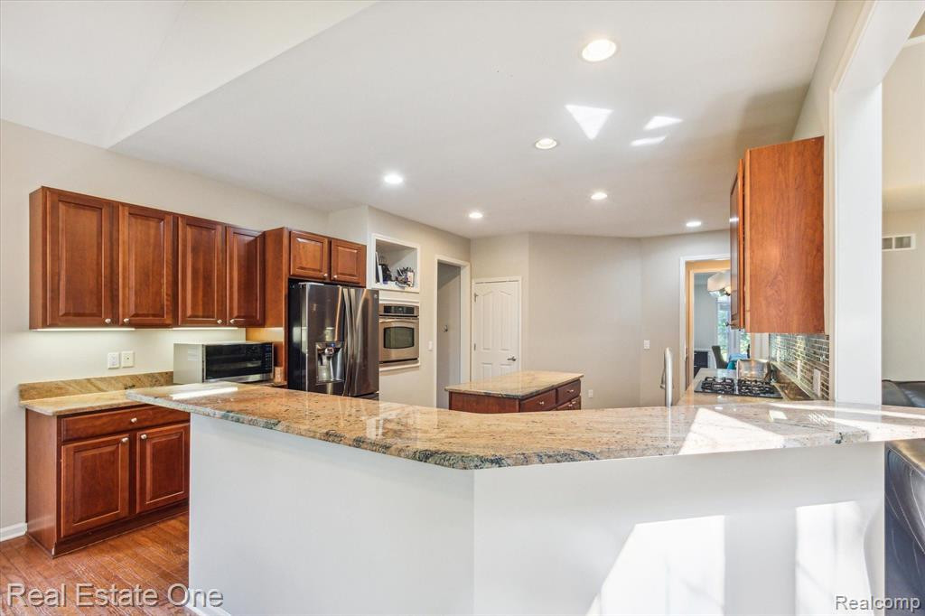 1630 MISTWOOD, Canton, MI 48187 — Photo 13
