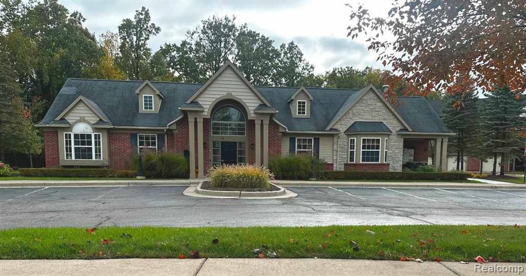 47635 ORMSKIRK Drive, Canton, MI 48188 — Photo 18