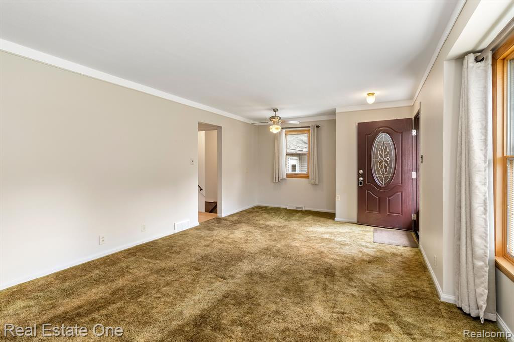 192 Wanda Street, Wolverine Lake, MI 48390 — Photo 18