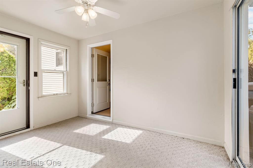 192 Wanda Street, Wolverine Lake, MI 48390 — Photo 22