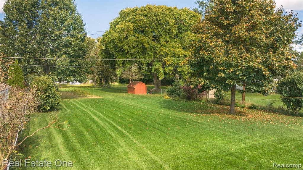 192 Wanda Street, Wolverine Lake, MI 48390 — Photo 36