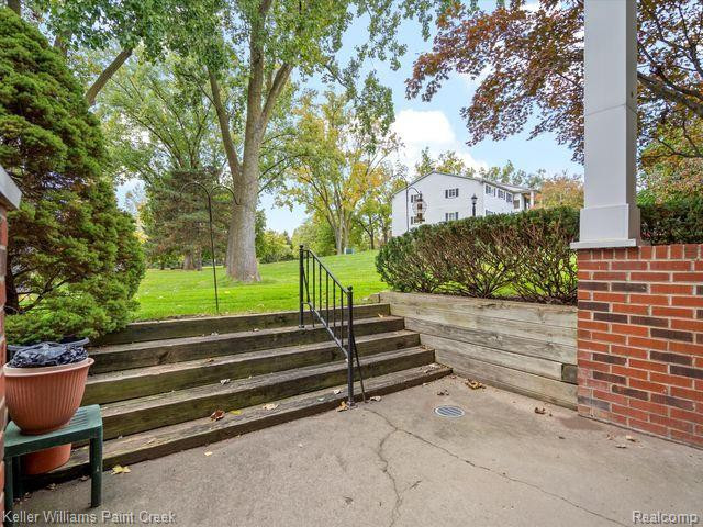 470 BALDWIN Avenue, 15, Rochester, MI 48307 — Photo 6