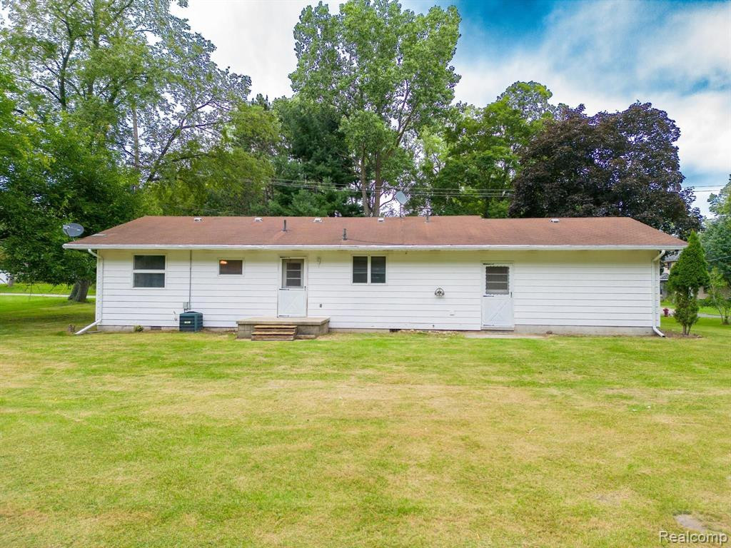 311 VERNAL Avenue, Stockbridge, MI 49285 — Photo 5