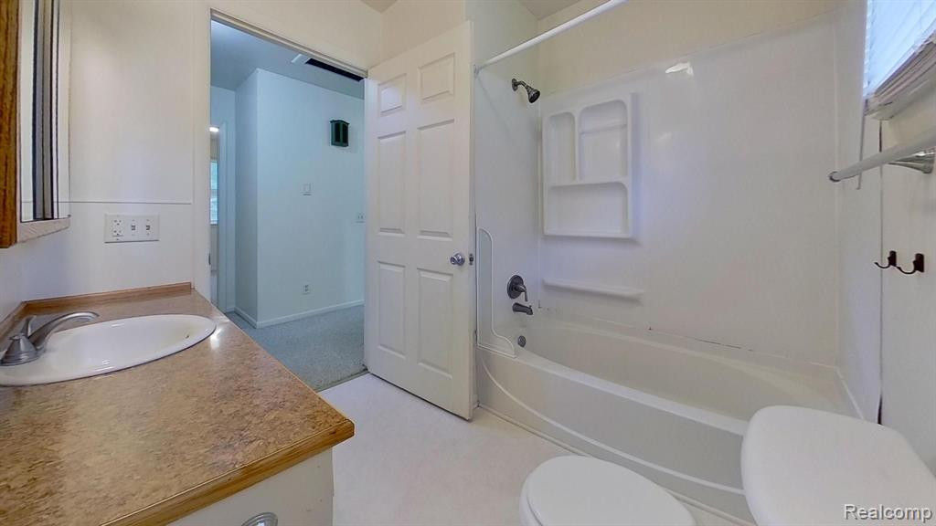 311 VERNAL Avenue, Stockbridge, MI 49285 — Photo 19