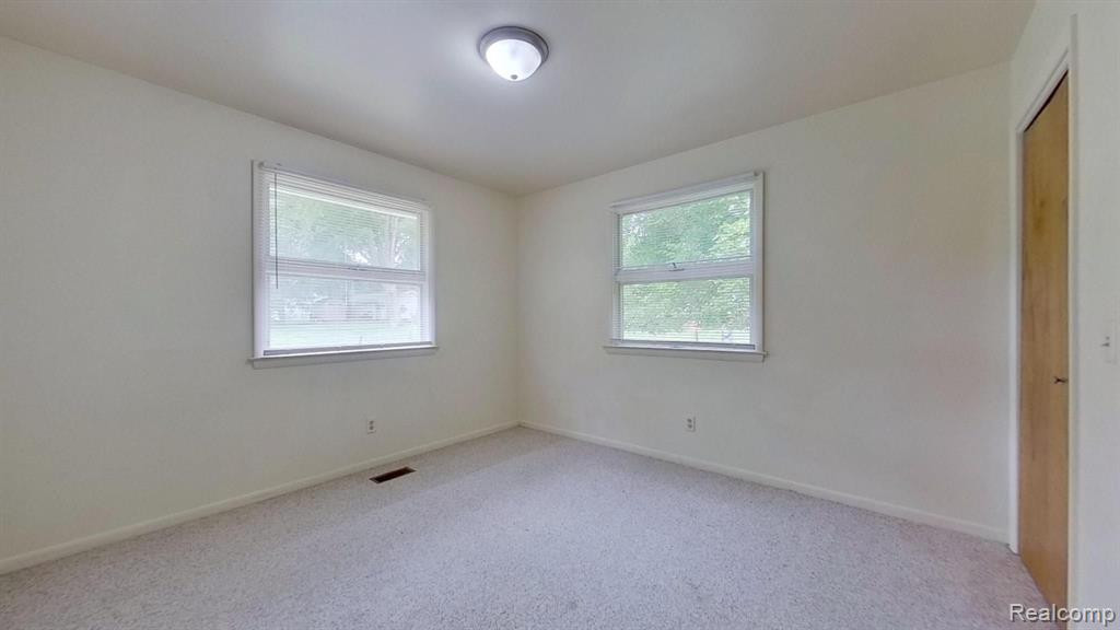 311 VERNAL Avenue, Stockbridge, MI 49285 — Photo 22