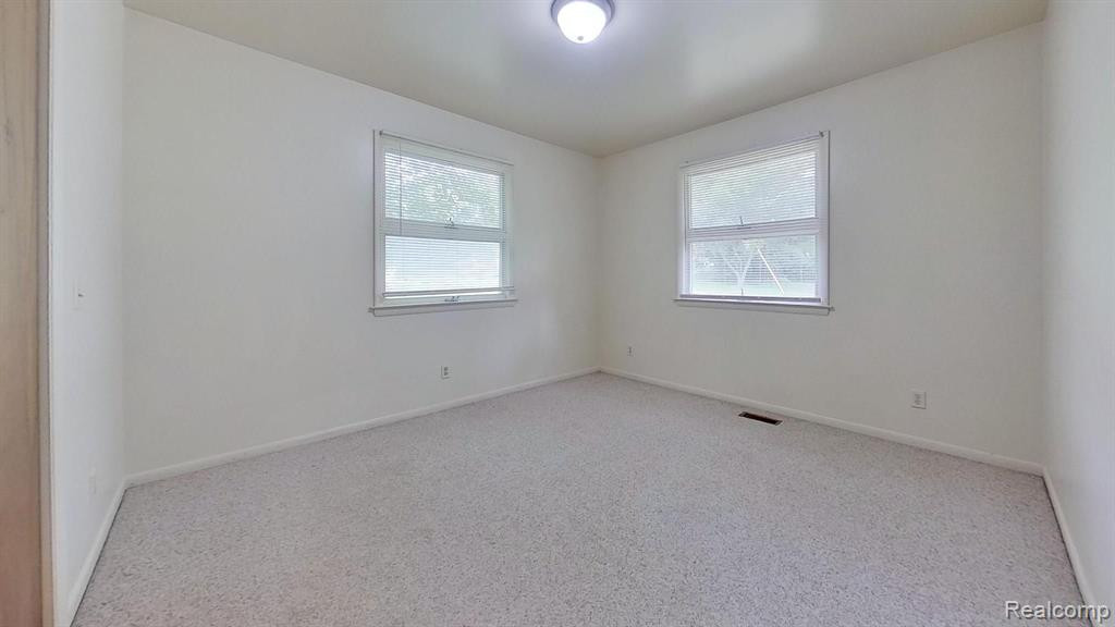 311 VERNAL Avenue, Stockbridge, MI 49285 — Photo 29