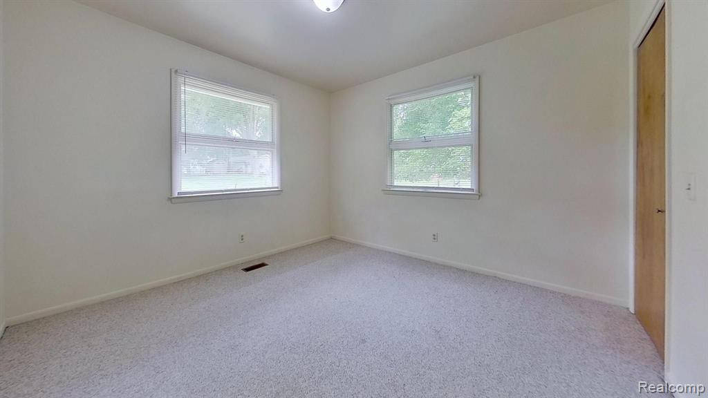 311 VERNAL Avenue, Stockbridge, MI 49285 — Photo 31