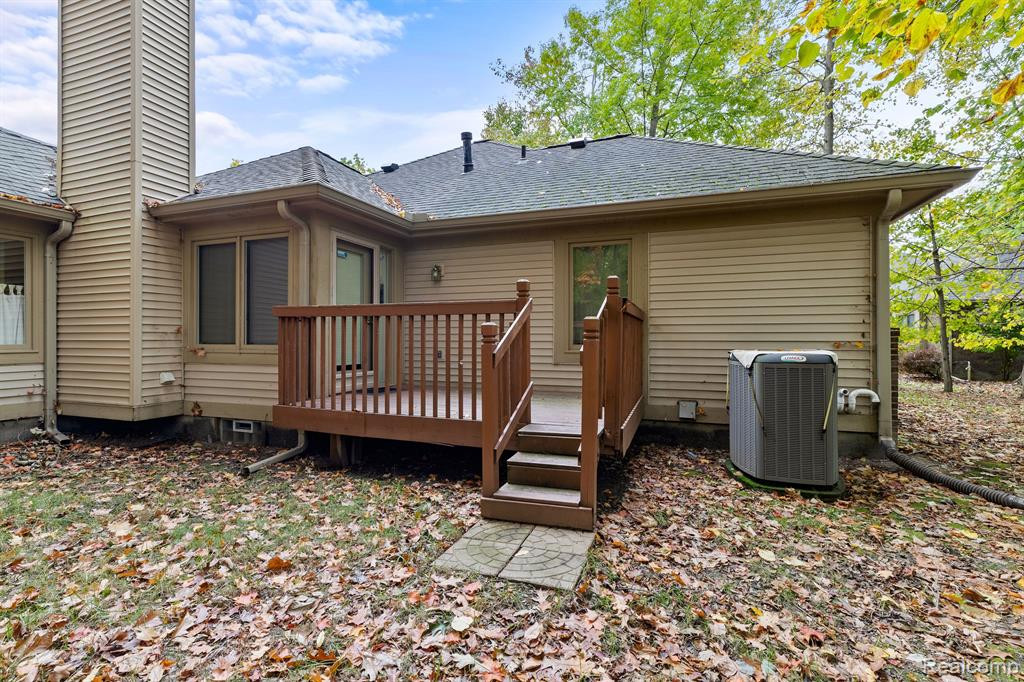 21323 MULBERRY Court, 42, Farmington Hills, MI 48336 — Photo 24