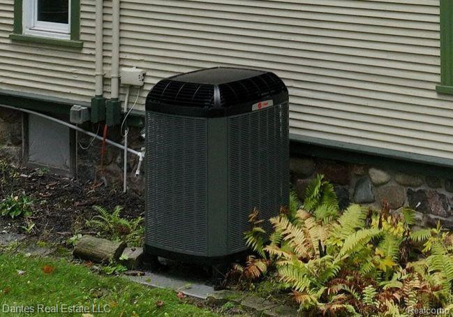 4684 Gannon Road, Fowlerville, MI 48836 — Photo 31