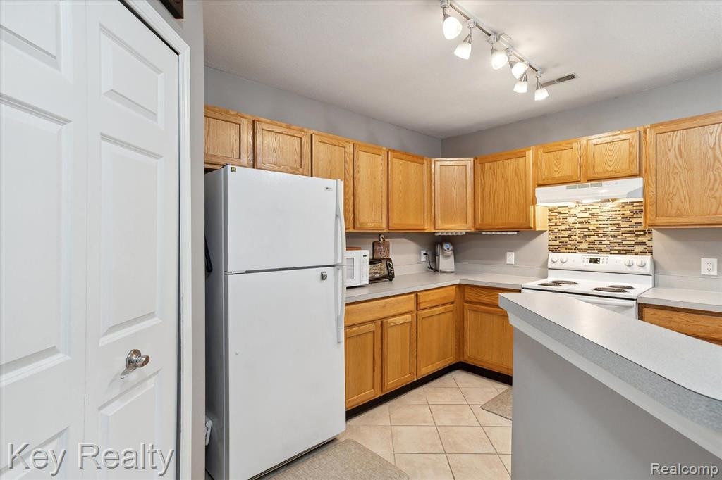 1259 JOYCE Lane, Ann Arbor, MI 48103 — Photo 5