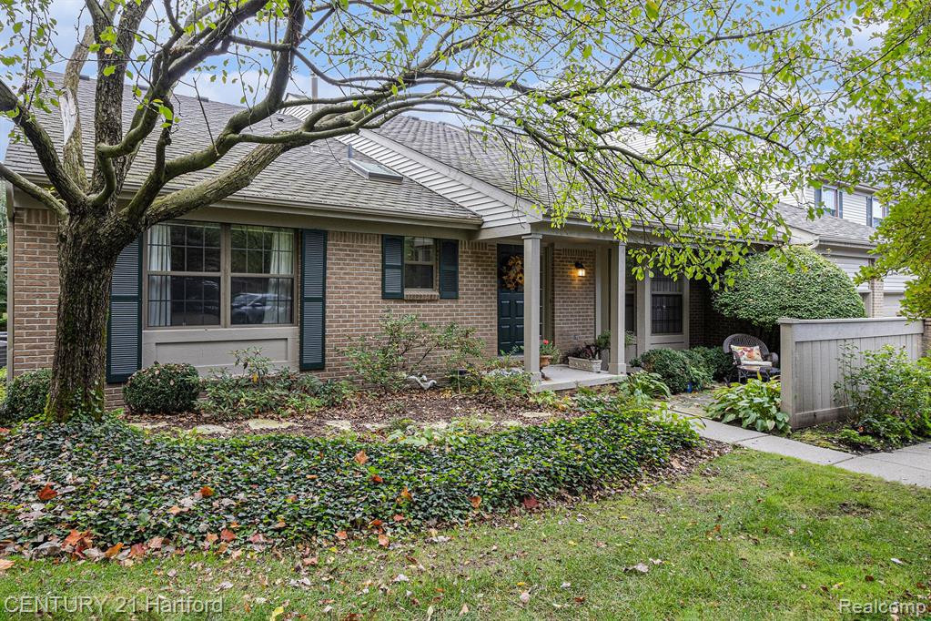 38311 WYNMAR, 89, Farmington Hills, MI 48331 — Photo 3