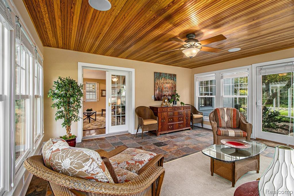 1311 BEECHWOOD Drive, Ann Arbor, MI 48103 — Photo 9