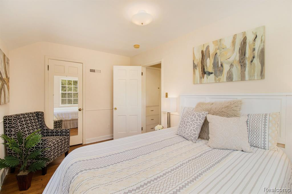 1311 BEECHWOOD Drive, Ann Arbor, MI 48103 — Photo 36