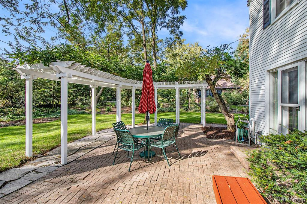 1311 BEECHWOOD Drive, Ann Arbor, MI 48103 — Photo 42