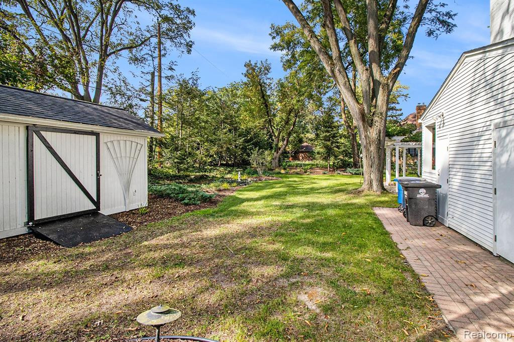 1311 BEECHWOOD Drive, Ann Arbor, MI 48103 — Photo 45