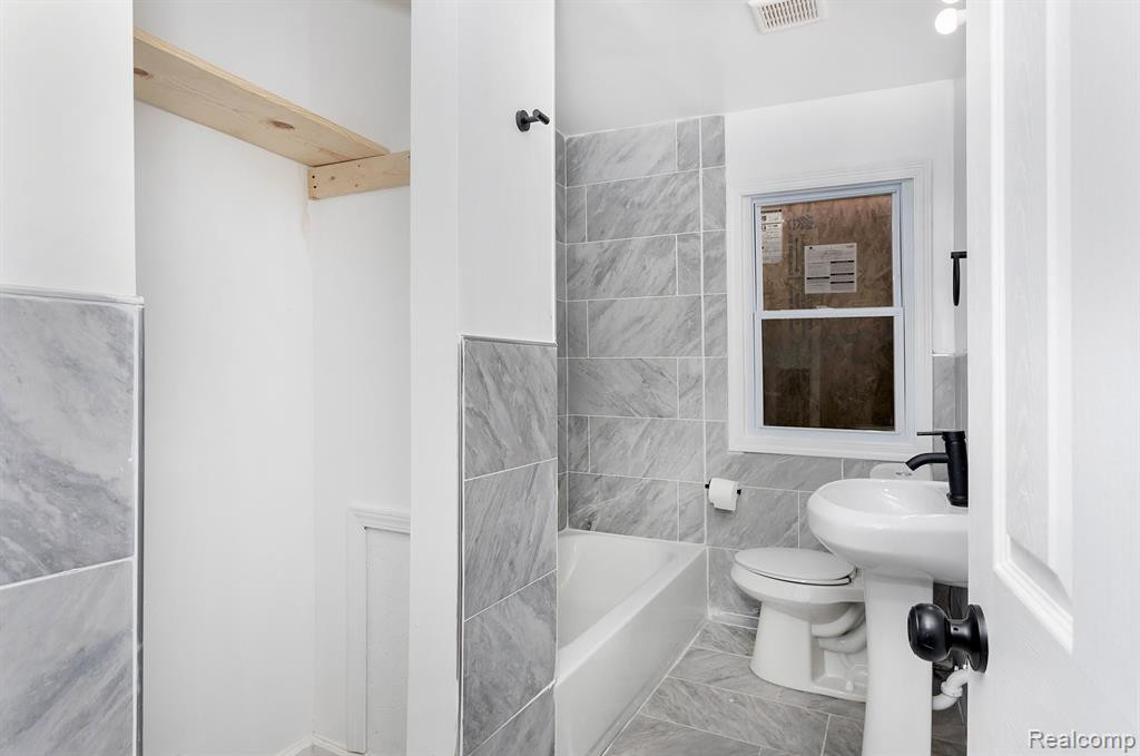 12717 SANTA ROSA Drive, Detroit, MI 48238 — Photo 10