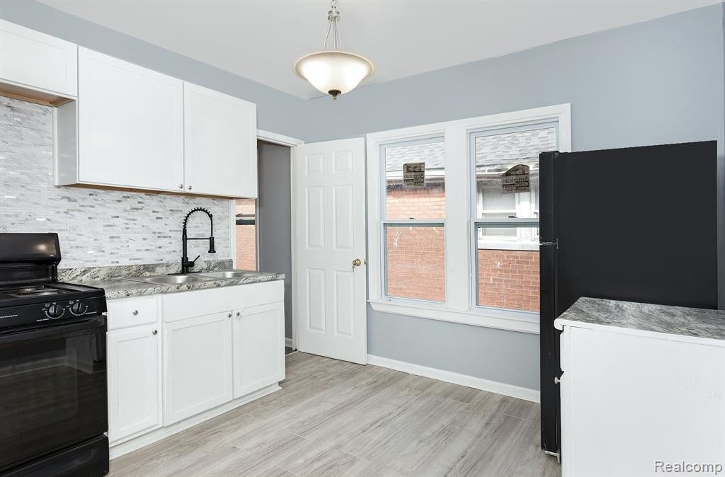 12717 SANTA ROSA Drive, Detroit, MI 48238 — Photo 15
