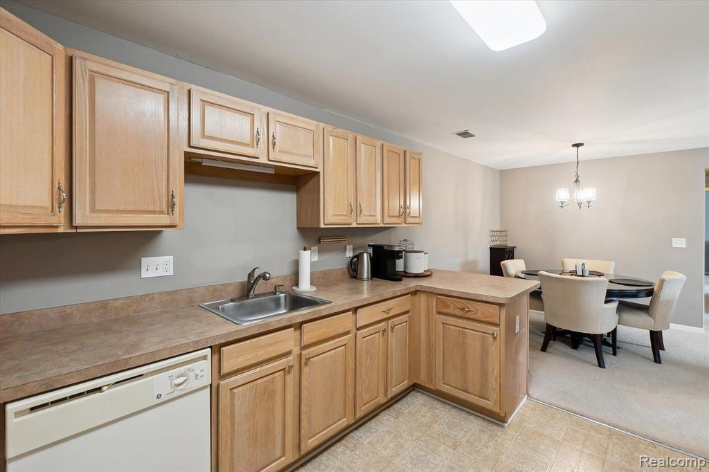 3476 KNEELAND Circle, Howell, MI 48843 — Photo 12