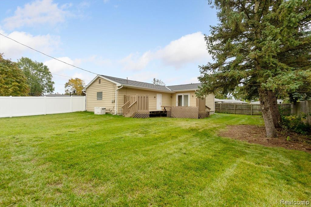 1 WILLOW Street, Oxford, MI 48371 — Photo 39