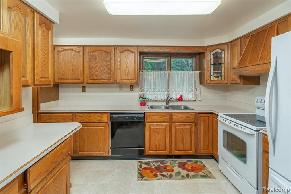 2491 ARLINGTON Road, Columbus, MI — Photo 9