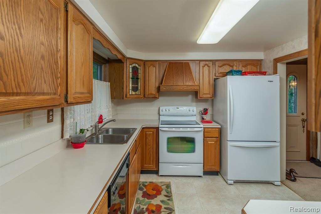 2491 ARLINGTON Road, Columbus, MI — Photo 10