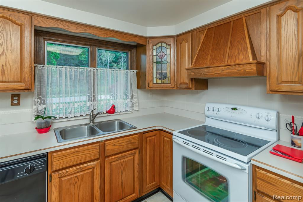 2491 ARLINGTON Road, Columbus, MI — Photo 11