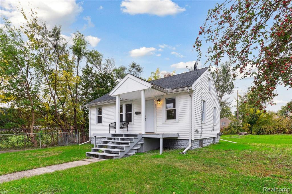 877 CAMERON Avenue, Pontiac, MI 48340 — Photo 3