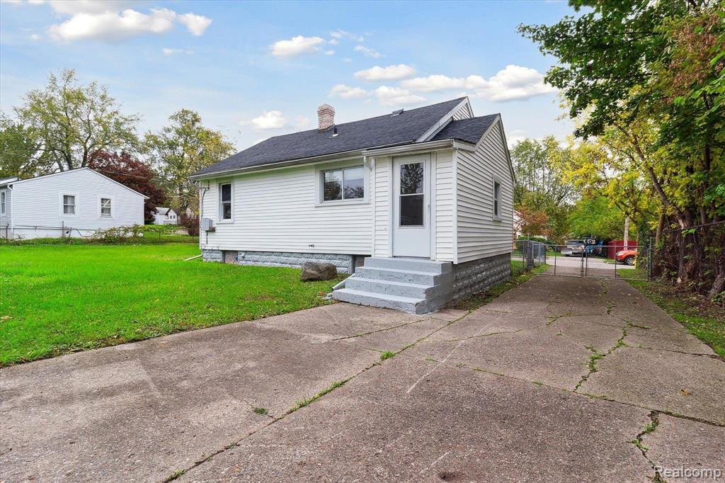 877 CAMERON Avenue, Pontiac, MI 48340 — Photo 6
