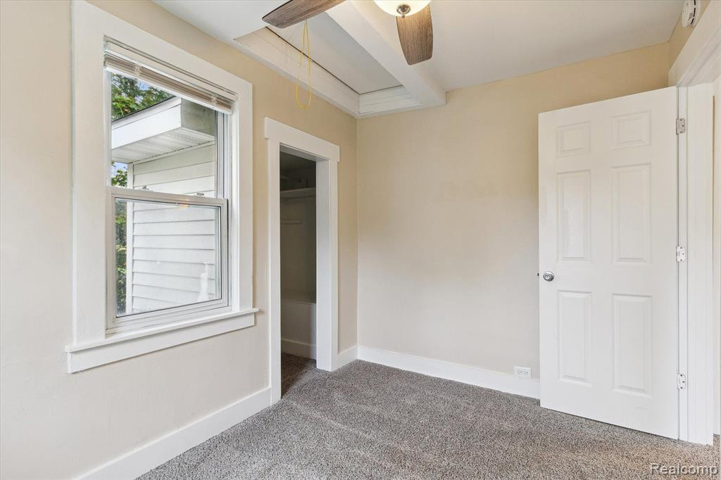 877 CAMERON Avenue, Pontiac, MI 48340 — Photo 21