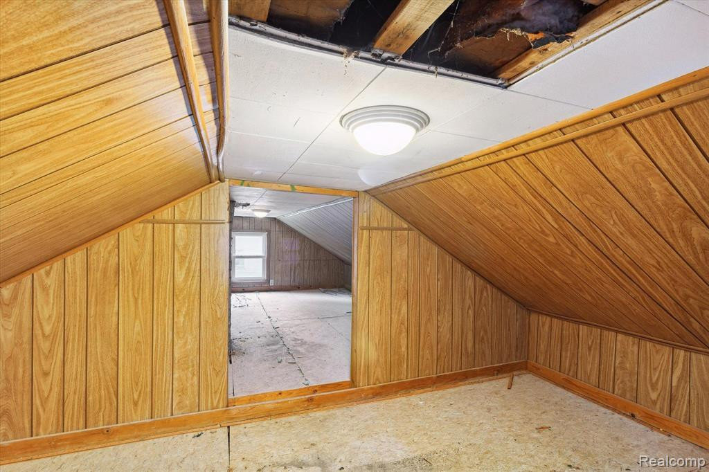 877 CAMERON Avenue, Pontiac, MI 48340 — Photo 30