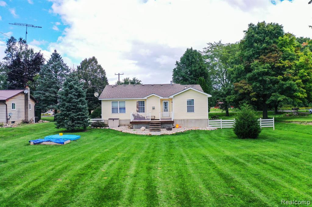 4207 LAPEER Street, Columbiaville, MI 48421 — Photo 6