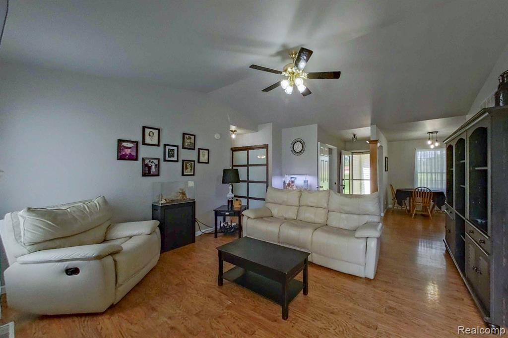4207 LAPEER Street, Columbiaville, MI 48421 — Photo 11