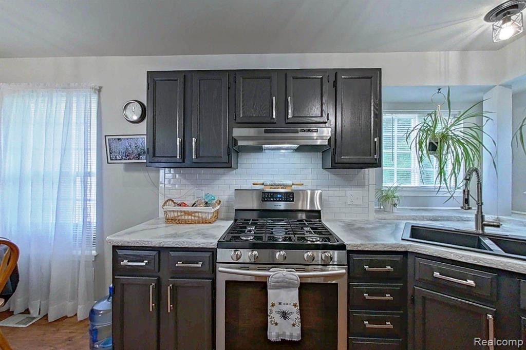 4207 LAPEER Street, Columbiaville, MI 48421 — Photo 16