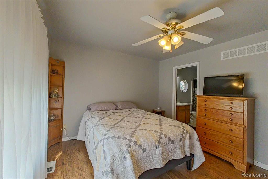 4207 LAPEER Street, Columbiaville, MI 48421 — Photo 20