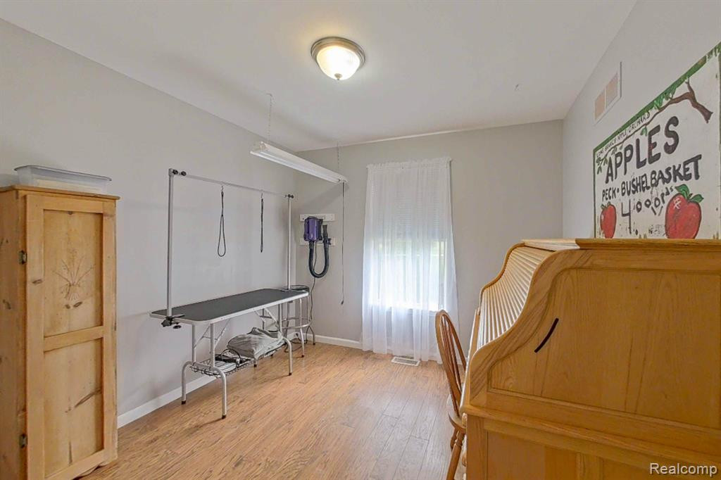 4207 LAPEER Street, Columbiaville, MI 48421 — Photo 24