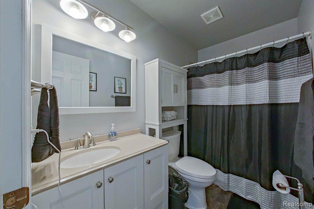 4207 LAPEER Street, Columbiaville, MI 48421 — Photo 25