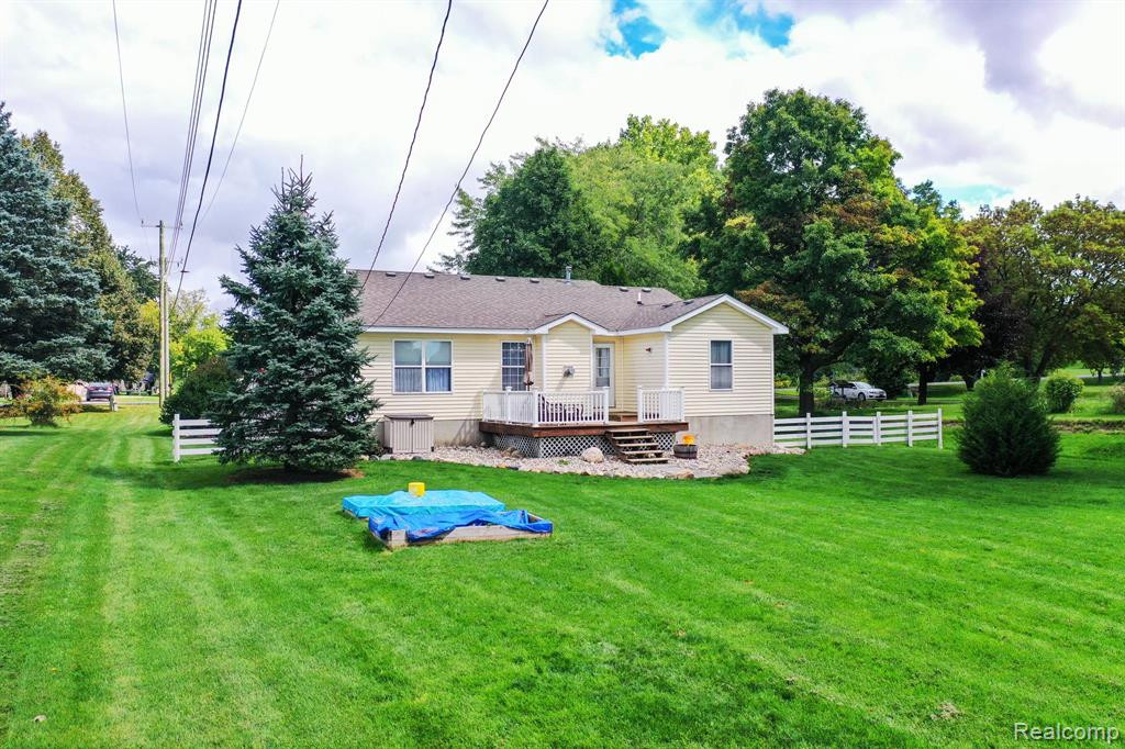 4207 LAPEER Street, Columbiaville, MI 48421 — Photo 35