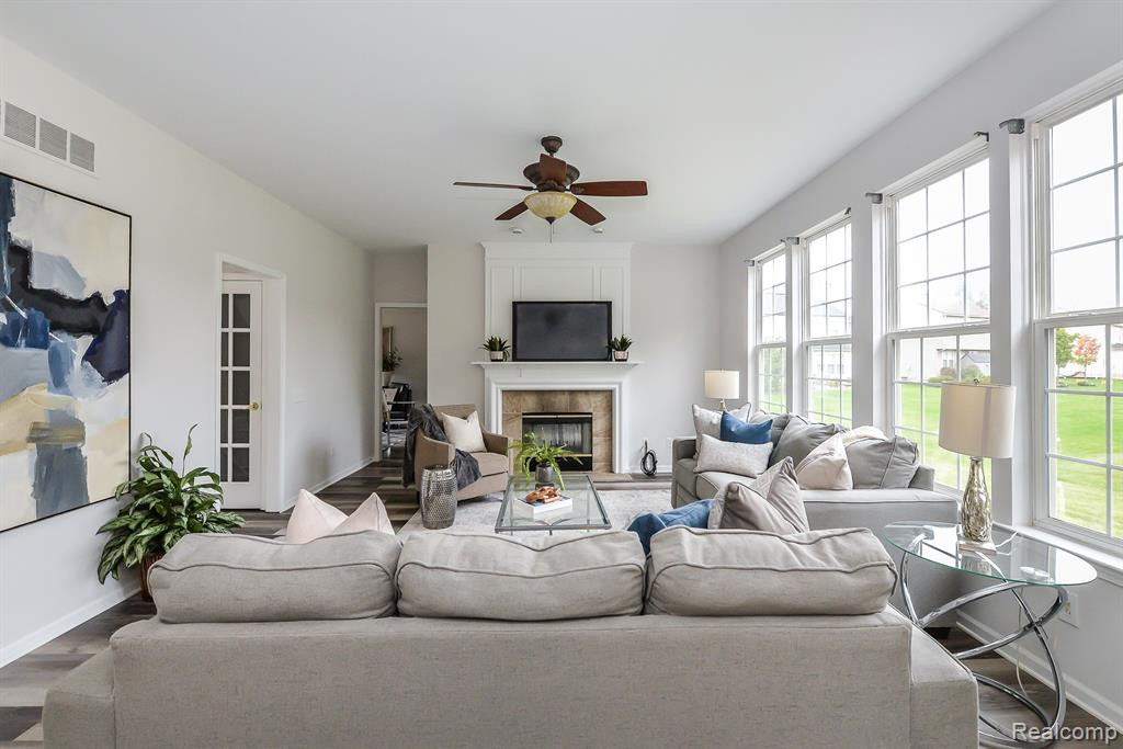 8308 THORNHILL Drive, Ypsilanti, MI 48197 — Photo 24