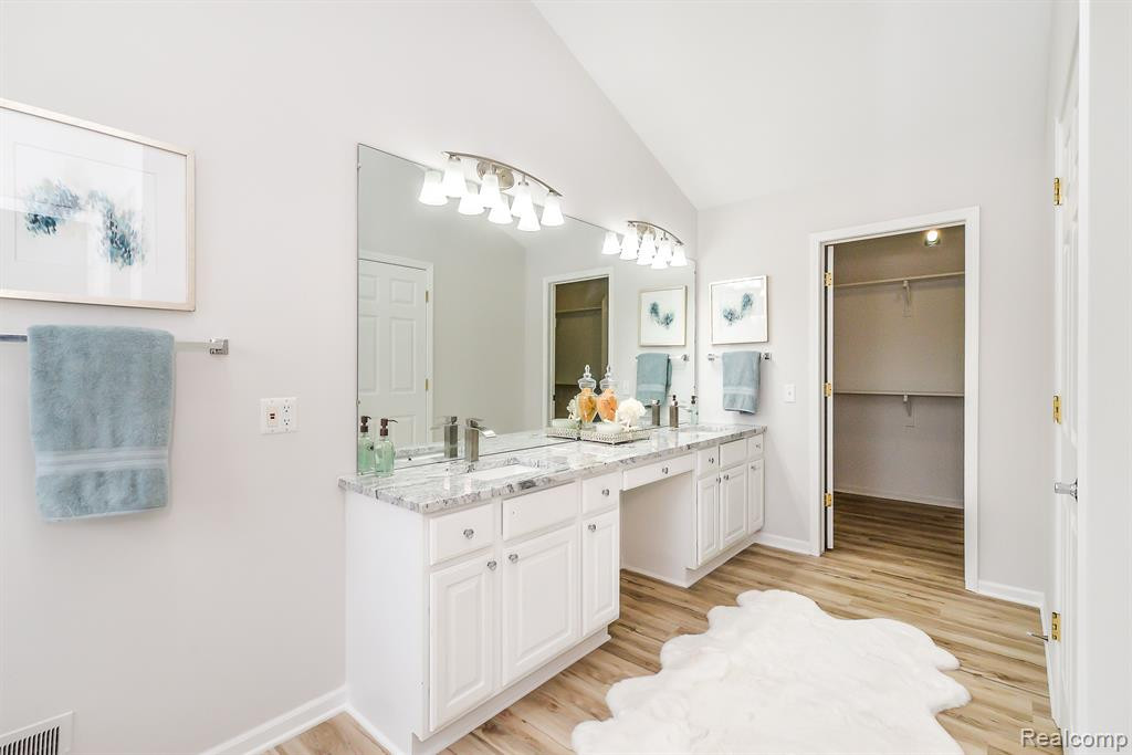 8308 THORNHILL Drive, Ypsilanti, MI 48197 — Photo 42