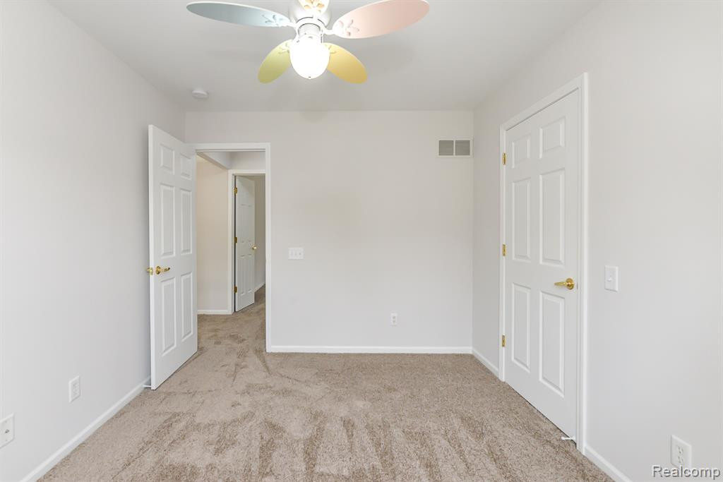 8308 THORNHILL Drive, Ypsilanti, MI 48197 — Photo 52