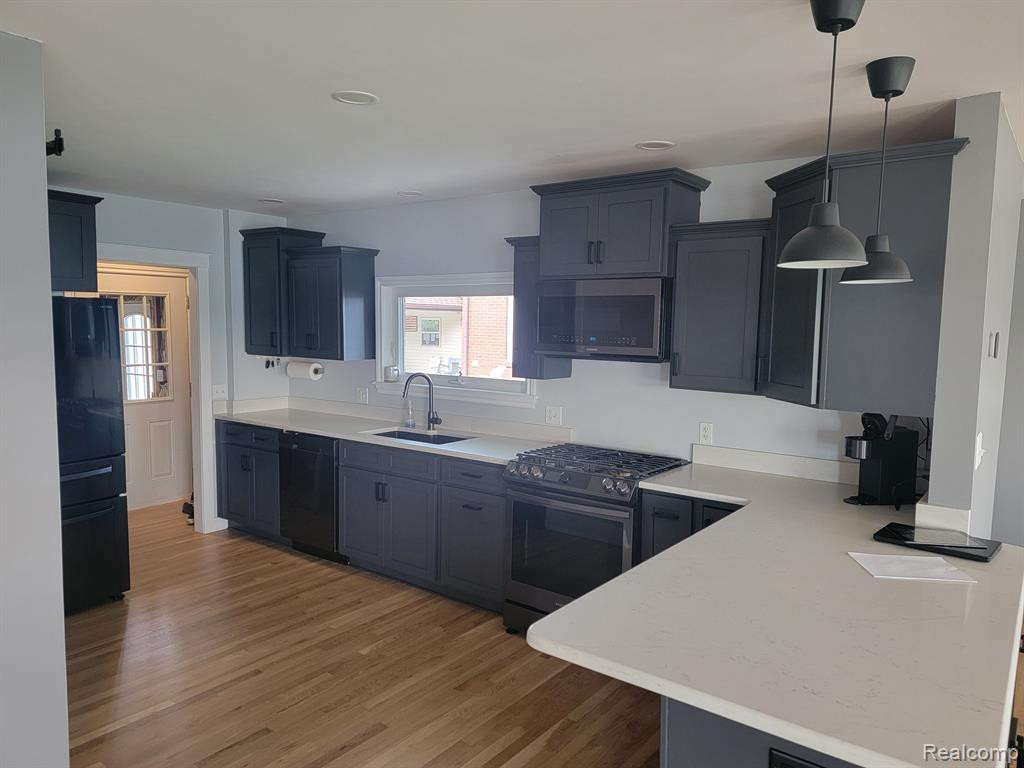 69 GRATIOT Boulevard, Marysville, MI 48040 — Photo 8