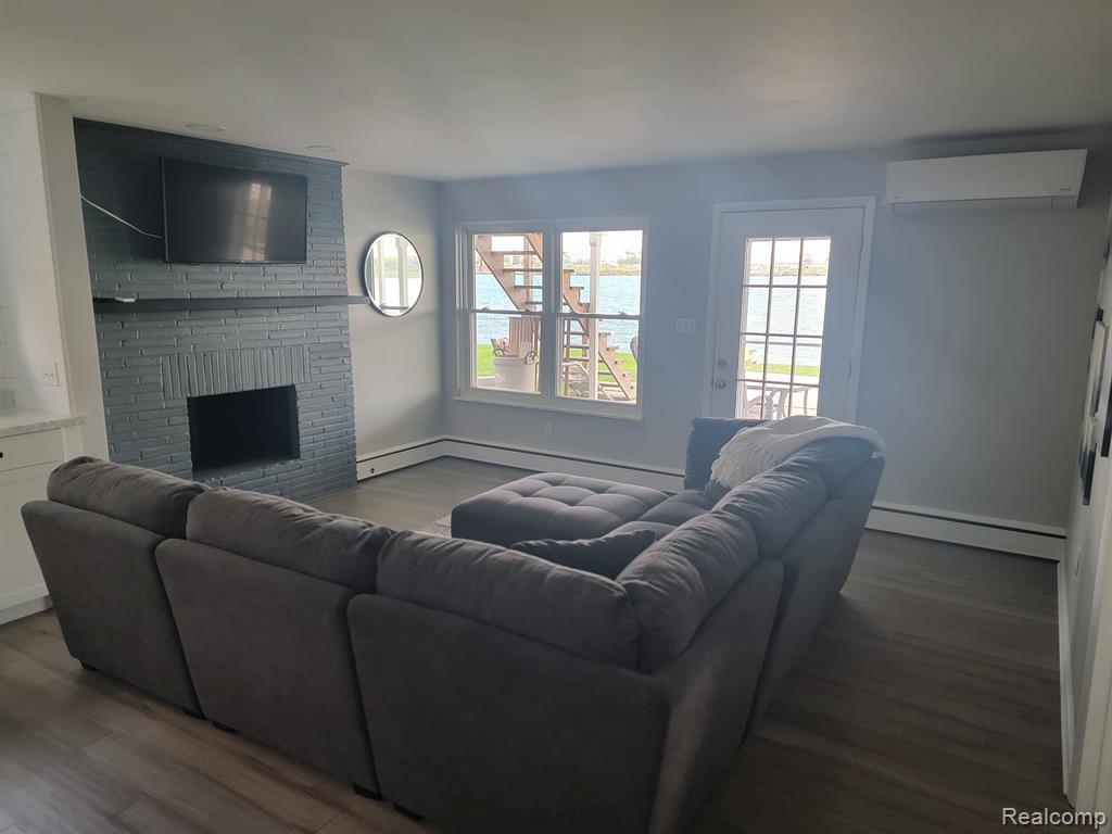 69 GRATIOT Boulevard, Marysville, MI 48040 — Photo 16