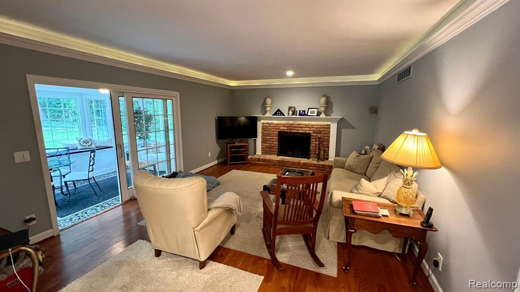 16135 THORNDYKE Court, Northville, MI 48168 — Photo 10