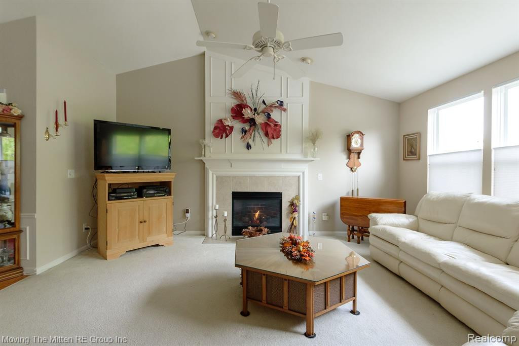 10149 E AVONDALE Circle, Ypsilanti, MI 48198 — Photo 3