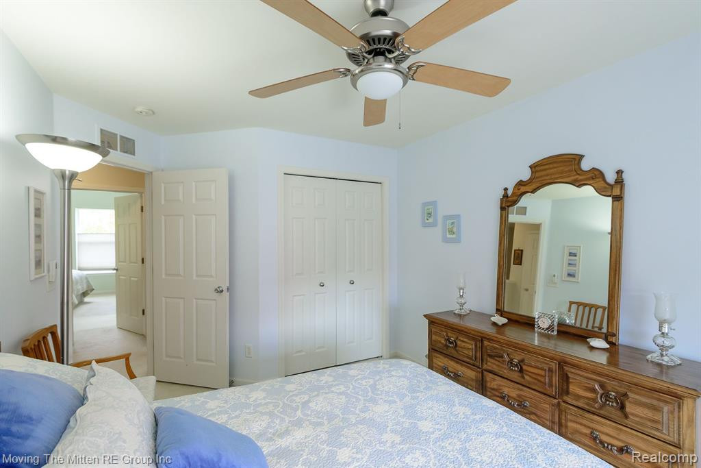 10149 E AVONDALE Circle, Ypsilanti, MI 48198 — Photo 38
