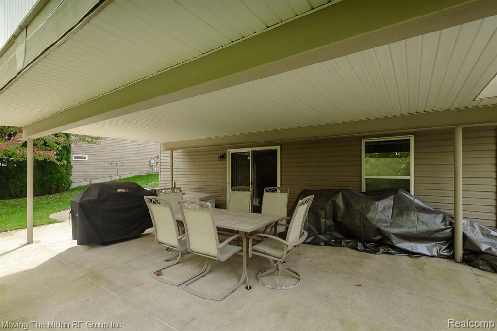 10149 E AVONDALE Circle, Ypsilanti, MI 48198 — Photo 53