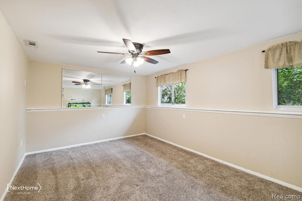 7817 RAMBLEWOOD Street, Ypsilanti, MI 48197 — Photo 14